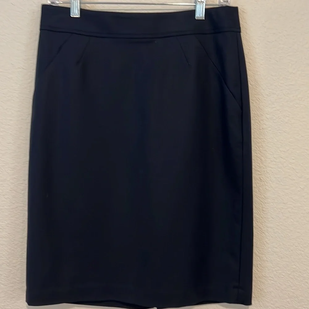 NWOT Banana Republic Navy Knee Length Basic Business Pencil Skirt SZ 6 - Picture 1 of 5